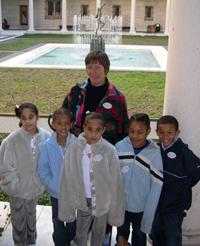 Linda Walczak with students
