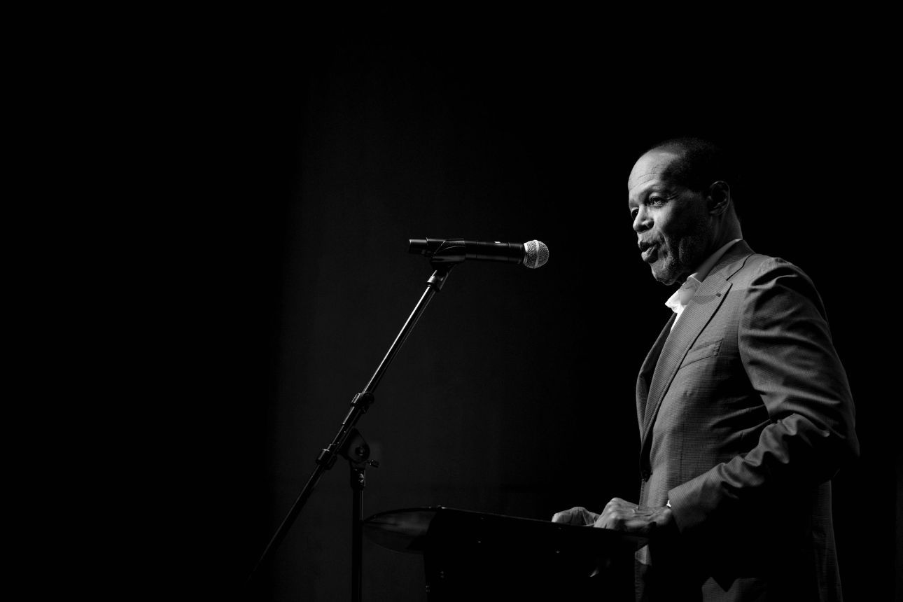 Lee Pelton gives remarks at the LAB grantee celebration