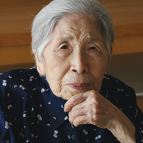 Older Japanese woman ACF